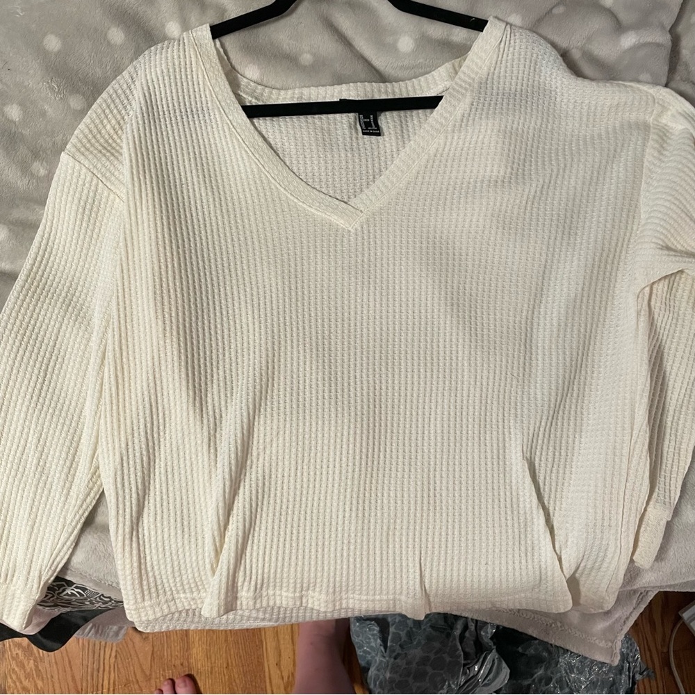 Forever 21 sweater